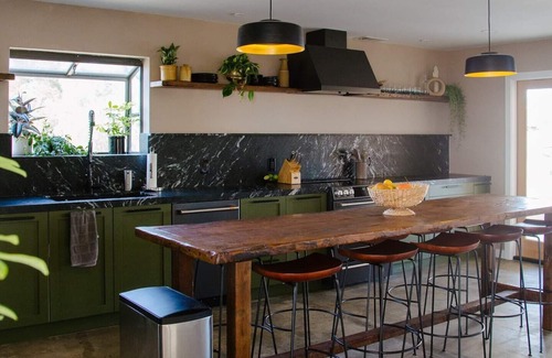 Yucca Valley House | Featured in VOGUE, Sight Unseen, and Architectural Digest Russia, Hip Modern | Pool | Sleeps 10