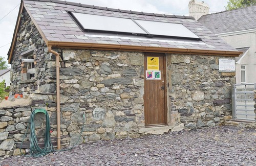 Bangor Cottage | Featuring a Hot Tub for your use during your stay.