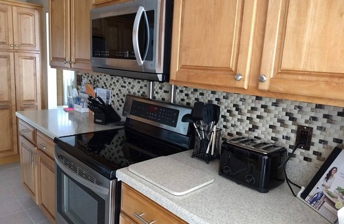 Port Charlotte House | Feb & Mar openings! 2 King Stes, Pet nFriendly! Pool! Water View! Well stocked!