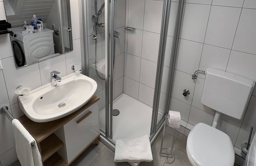 Bregenz Apartment | Feel good loft Alois near the lake / box spring / Netflix
