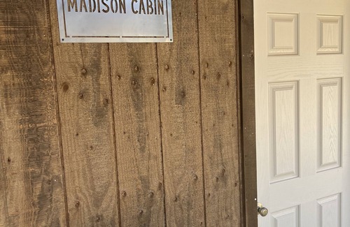 Helena Cabin | Feel like home in our cozy, perfectly equipped Dry Cabins