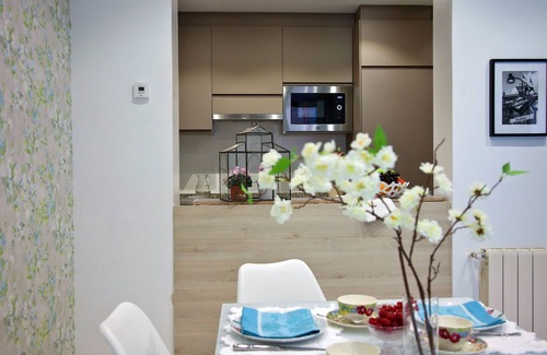 Moncloa - Arguelles Apartment | Feelathome Madrid Suites Apartments