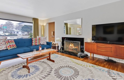 Franklin - Randolph House | Feeling Groovy Vintage 1960’s Home in Boise Bench 3 bed/3 bath