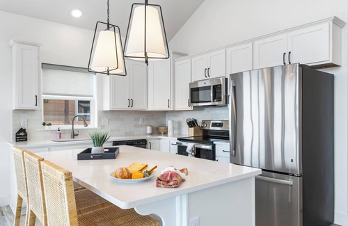 Kimberling City House | Feels Like Summer has Best Lake Views, Hot Tub, Shared Pools, Free Tickets, Games
