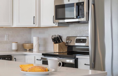 Kimberling City House | Feels Like Summer has Best Lake Views, Hot Tub, Shared Pools, Free Tickets, Games