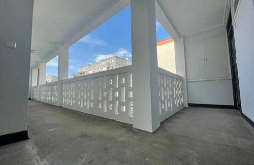 Downtown Le Havre Apartment | FEET IN THE WATER