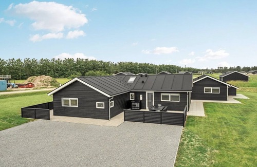 Grønhøj House | "Fegge" - 1.5km from the sea by Interhome