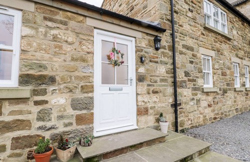 Redcar Cottage | FELL BRIGGS COTTAGE, family friendly in Marske-By-The-Sea