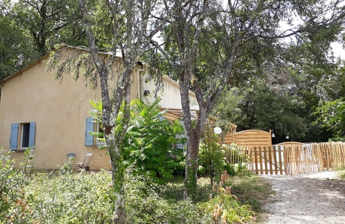 Paunat Cottage | Fem (dog friendly) gite, with swimming pool. In the heart of the Dordogne!