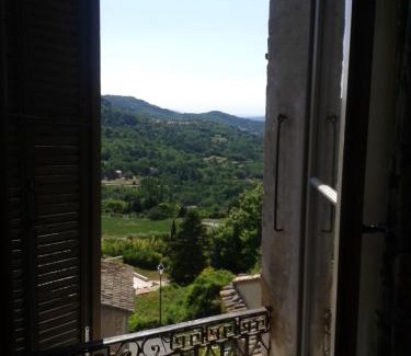 Saignon Bed & Breakfast | Fenêtre sur vue