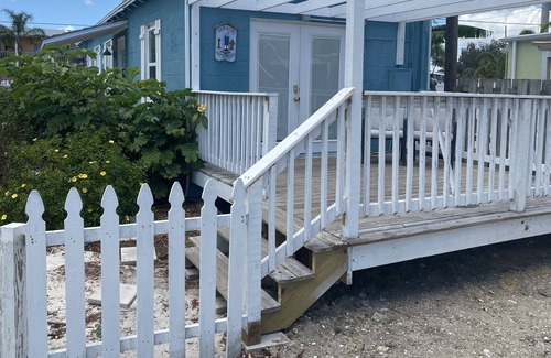 Tropic Cottage | Fenced in Riverview Cottage with Private Deck