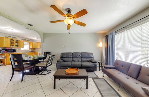 Miramar House | Fenced-In Yard: Home 3 Mi to Hard Rock Stadium!