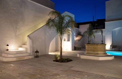 Campi Salentina House | Fenisia Guest House 18th century - holiday home in the Salento historic center