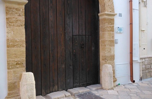 Campi Salentina House | Fenisia Guest House 18th century - holiday home in the Salento historic center