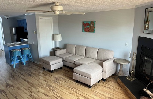 Fenwick Island Condo | Fenwick Island, 1 block to beach, 2 BR condo, Sleeps 6, 2 parking spots