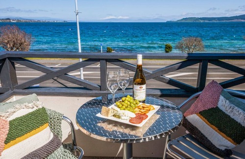 Taupo Cottage | Fenworth - Taupo Holiday Home
