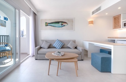 Son Xoriguer Hotel | Fergus Style Carema Beach