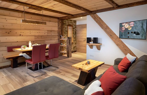 Schollach Apartment | Ferienwohnung Talblick mit 80qm, 2 Schlafzimmer, max. 4 Personen