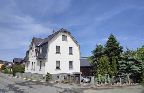 Bad Elster House | Ferien Haus & Groß Grundstück in Bad Elster