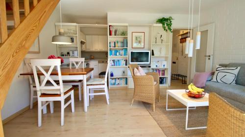 Nieblum Apartment | Ferienanlage Bei de Süd 43 Ferienwohnung Kajüte 3-OG