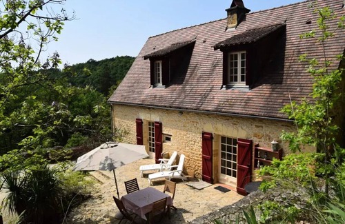 Thonac Villa | Ferienhaus 2 Zimmer 2/4 Personen + TV