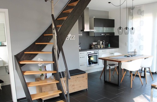 Bitz House | Ferienhaus, 95qm, 1 Schlafzimmer, 1 Wohn-/Schlafzimmer, Terrasse mit Garten, max. 2 Personen