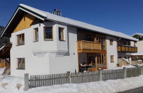 Ruhpolding House | Ferienhaus Am Steinbach inkl. Chiemgaukarte
