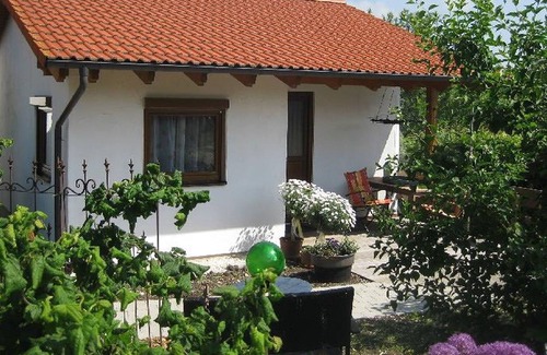 Bad Urach House | Ferienhaus Blankenhorn, 42qm, Terrasse, 1 Schlafzimmer, max. 3 Personen