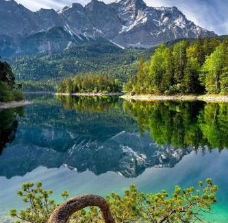 Garmisch-Partenkirchen House | Ferienhaus Berger mit eigenen Whirlpool im Garten