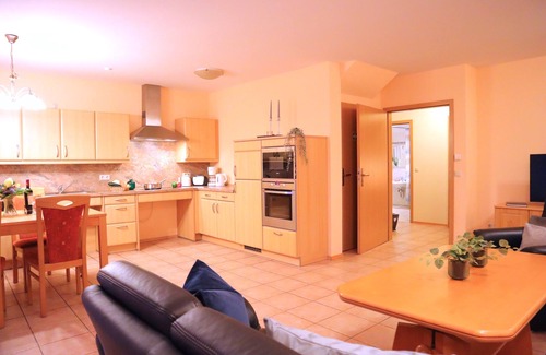Dorumer Neufeld House | Ferienhaus Gudrun - Comfortable, barrier-free vacation for all generations!