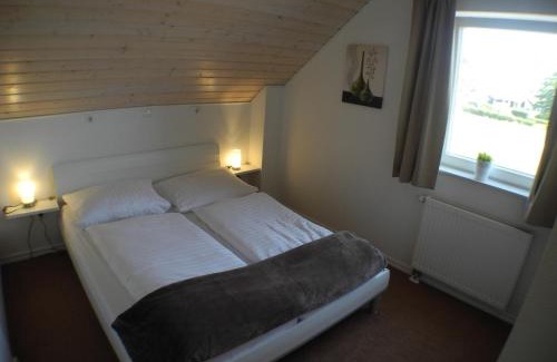 Nordhorn House | Ferienhaus Haus am See - Nordhorn