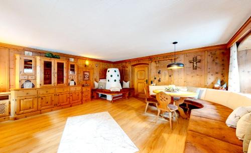Oetz House | Ferienhaus Hennewinkl