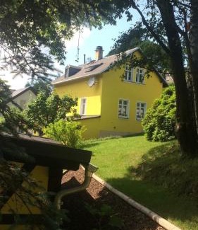 Bad Elster House | Ferienhaus in Bad Elster mit Kleinem Kamin