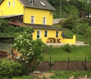 Bad Elster House | Ferienhaus in Bad Elster mit Kleinem Kamin