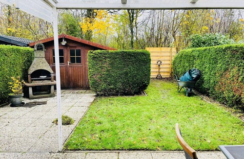 Bruinisse House | Ferienhaus in Bruinisse Zeeland mit Hund ,gartensauna am Meer