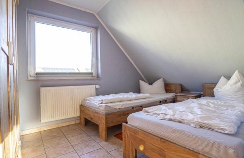 Glowe Apartment | Ferienhaus Karola, Wohnung 2 - OG