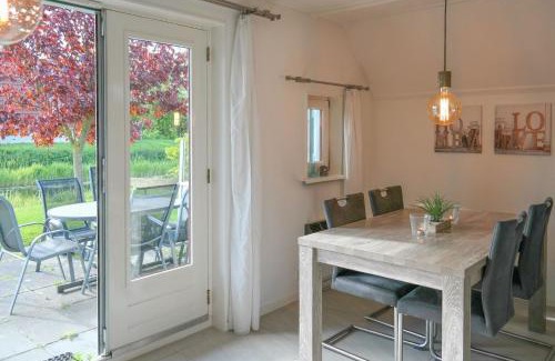 Anjum House | Ferienhaus Lillian mit großer Terrasse