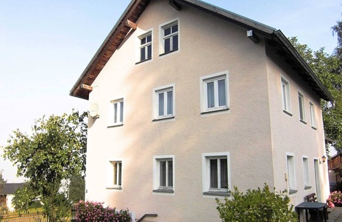 Tretting House | Ferienhaus mit Garten in Waldnähe