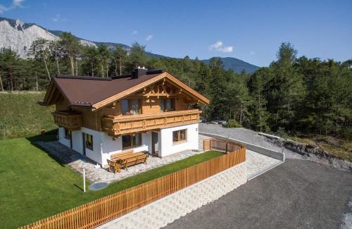 Sautens Ski Chalet | Ferienhaus Sennerhäusl