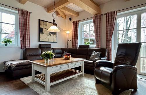 Rosenhagen House | Ferienhaus " To Huus " an der Ostsee, Sauna, Kamin, Strandkorb, free-W-LAN - SEASIDE -