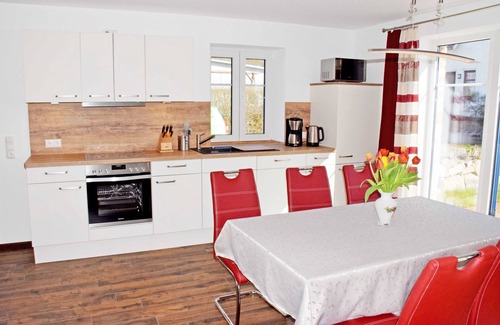 Gross Zicker Apartment | Ferienhaus zum Boddenstrand mit Kamin