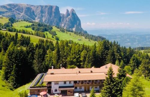 Castelrotto Apartment | Ferienparadies Sabina Schlern