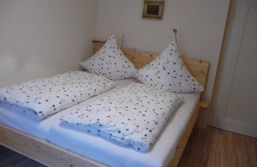 Unterschonau Apartment | Ferienwohnung 65 qm, für 2-4 Personen, 2 getrennte Schlafzimmer, Balkon u. Nichtraucher