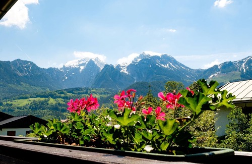 Unterschonau Apartment | Ferienwohnung Nr. 1 Jennerblick, 2 Personen, 45 qm, 1 Schlafzimmer, Wohnraum mit Schlafcouch, Balkon
