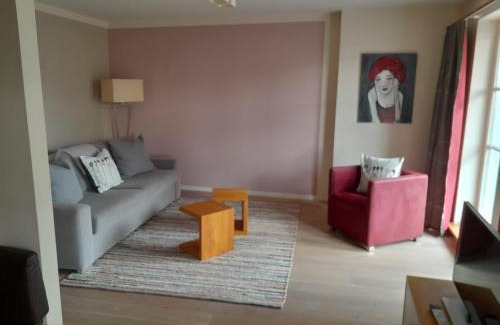 Immenstaad am Bodensee Apartment | Ferienwohnung am Kniebach