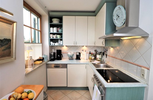 Wieck auf dem Darss Apartment | Ferienwohnung mit Terrasse mit Blick auf den Bodden und Garten