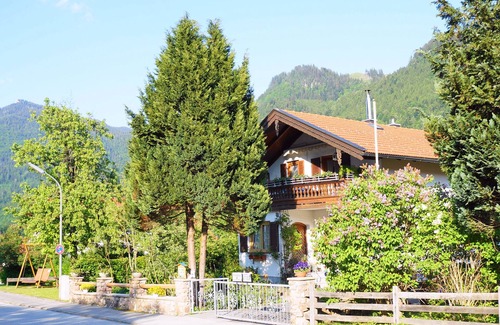 Aschau im Chiemgau Apartment | Ferienwohnung 55 qm mit extra Schlafzimmer und Balkon