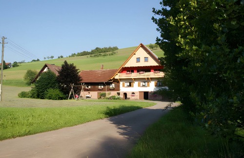 Oberharmersbach Apartment | Ferienwohnung 65 qm, 2 Schlafzimmer, max. 4 Personen