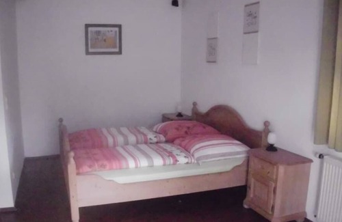 Untergriesbach Apartment | Ferienwohnung (64qm) mit Balkon und großer Wohnküche
