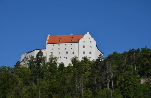 Riedenburg Apartment | Ferienwohnung 77 qm Blick Rabenstein II